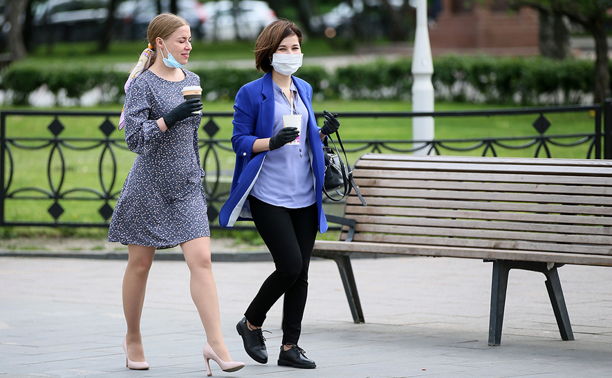 Segmentation of people in the photo